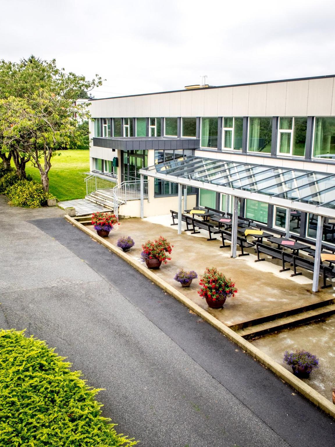 Solborg Folkehogskole Hostel Ставангер Экстерьер фото