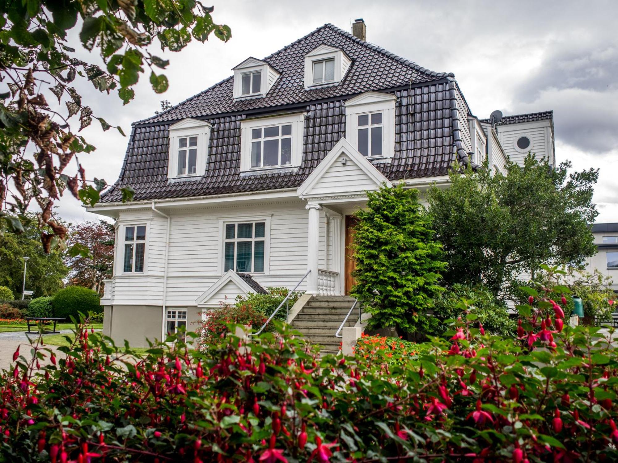 Solborg Folkehogskole Hostel Ставангер Экстерьер фото